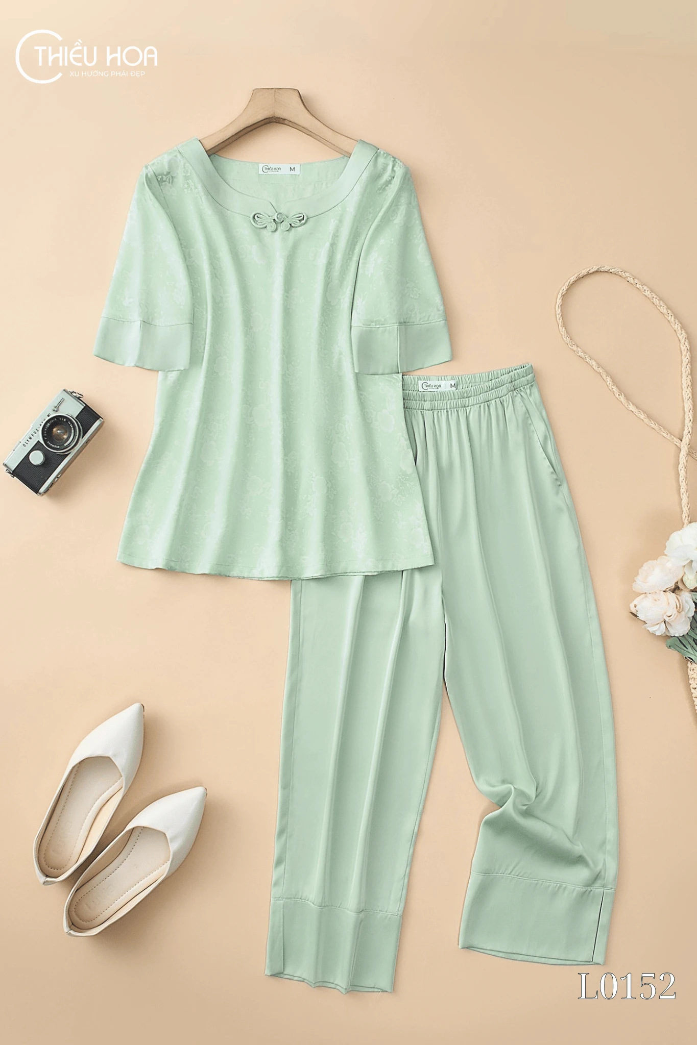 Đồ Bộ Trung Niên Thiết Kế Mềm Mại Chất Liệu Lụa Tô Châu In Hoa Thương Hiệu Thiều Hoa DB5L0152